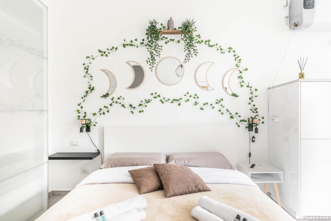 Eden House Sansiro-Duomo Netflix & Design Apartment Milan Bagian luar foto